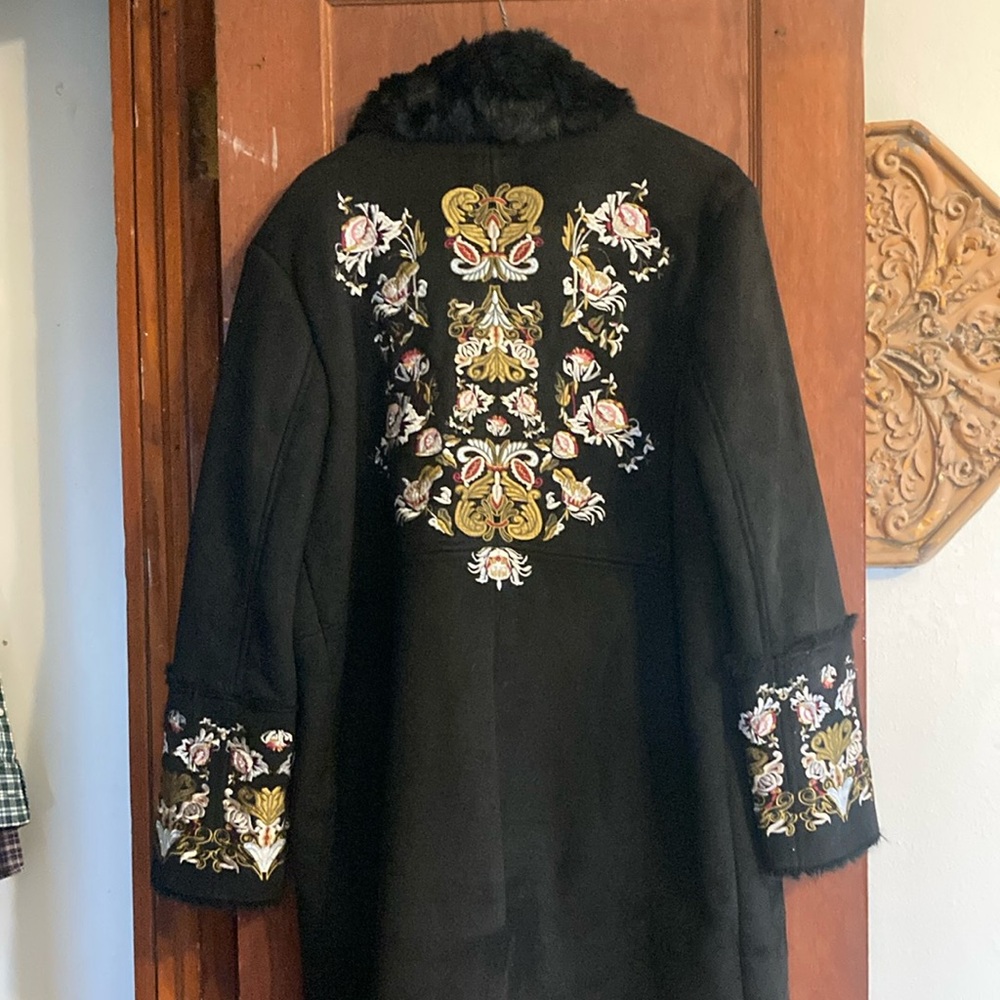 DRIFTWOOD Black Pea Coat with Fur Trim and Embroidery - Picture 2 of 5